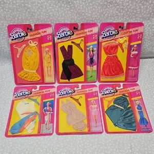 1983 Genuine Barbie Fashion Fun Outfits
